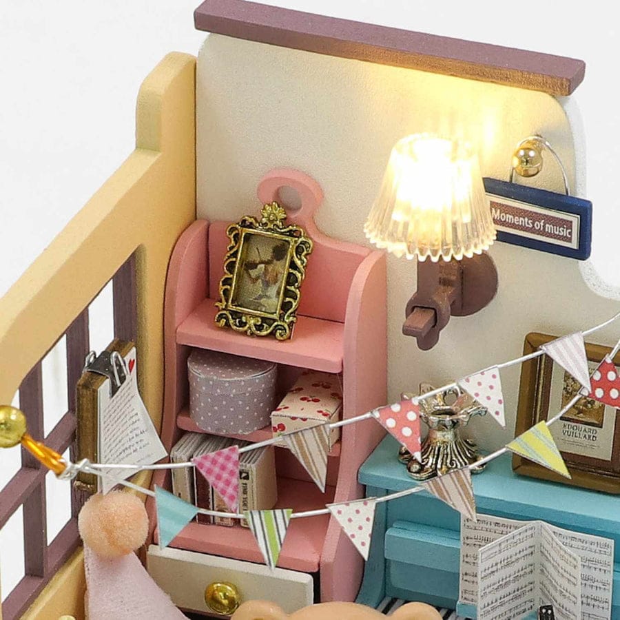 DIY House - Moments Of Music