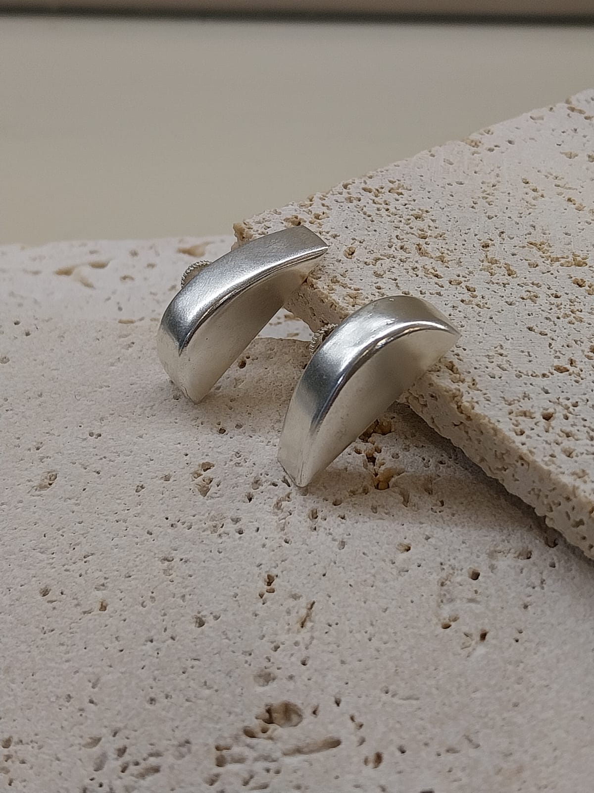 Lunar Arc – Silver Curved Clip-On Earrings